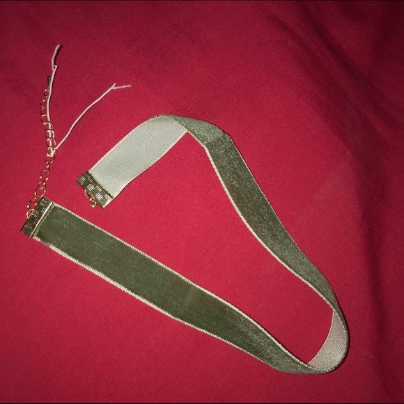 Vintage Velvet Green Choker - Picture 1 of 2