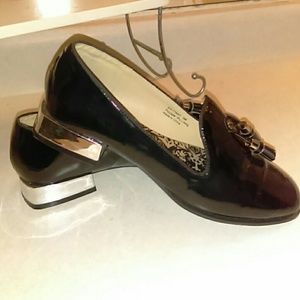Black patent flats