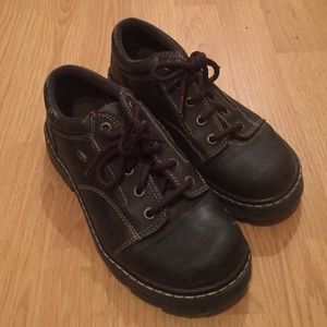 Size 6.5 women's Skechers shoes