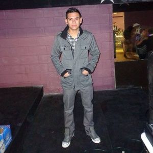 Meet your Posher, Jesús