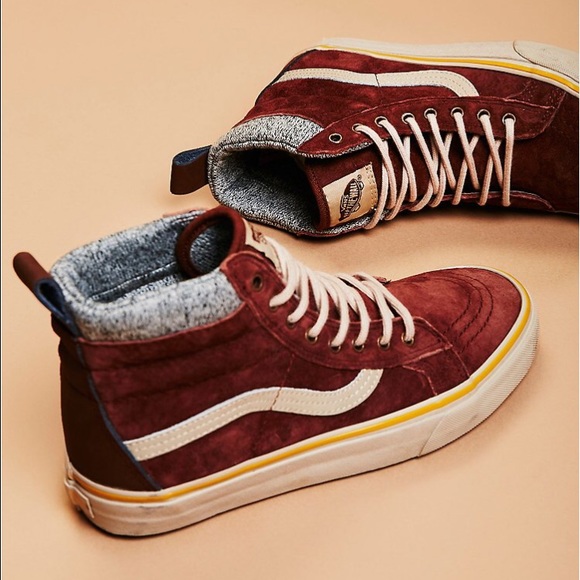 ISO Hi top Sk8 Vans this color in a size 6!