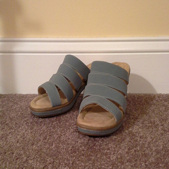 Women's shoes