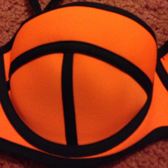 Bikini Top - Picture 2 of 4