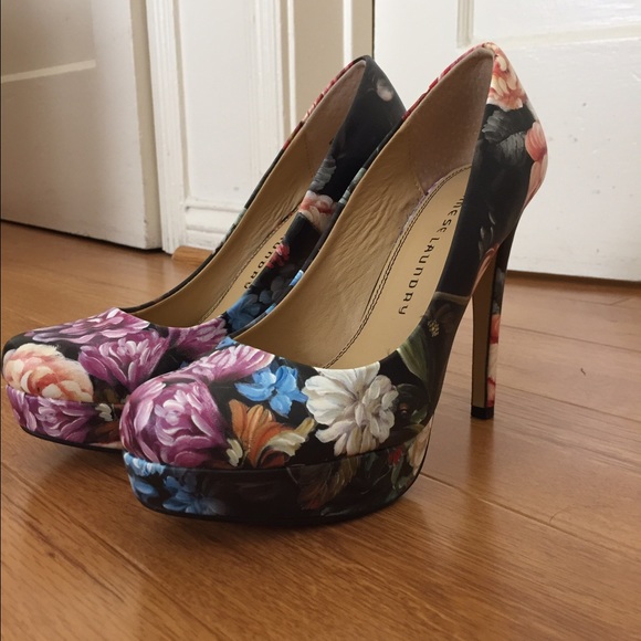 Chinese Laundry Wonder Platform Pump - Picture 1 of 4