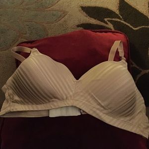 Hanes Bra