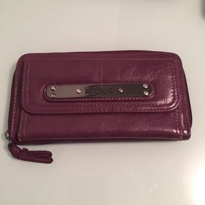 Kenneth Cole Reaction Zip Wallet