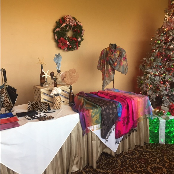 Meet your Posher, Stacey - Picture 2 of 7