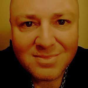 Meet your Posher, Todd