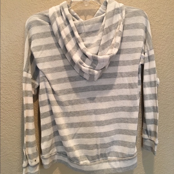 Mossimo comfy sweatshirt - Picture 2 of 4