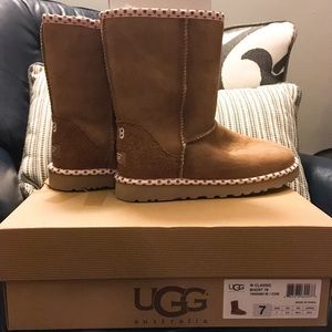 Ugg Classic Short 78 Tan Limited in box brand new