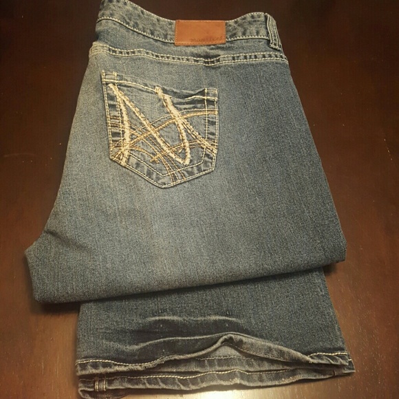 Boot cut jeans