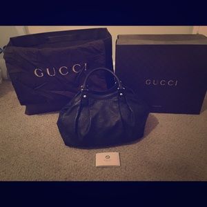 Gucci medium sukey