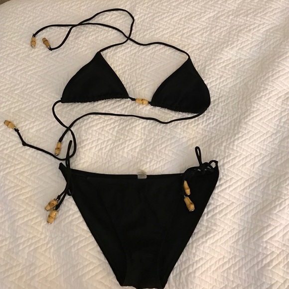 Black Victoria's Secret bikini - Picture 1 of 3