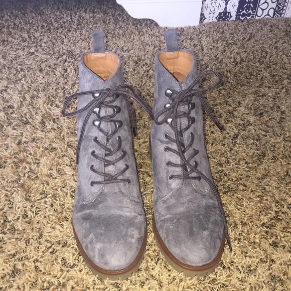 Qupid Shoes - Gray Suede Boots
