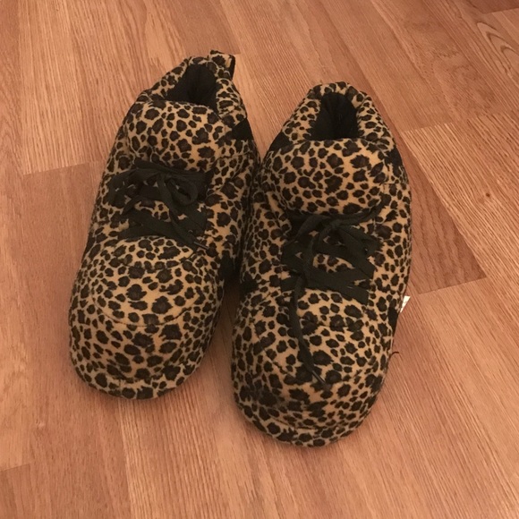 Snooki cheetah print slippers