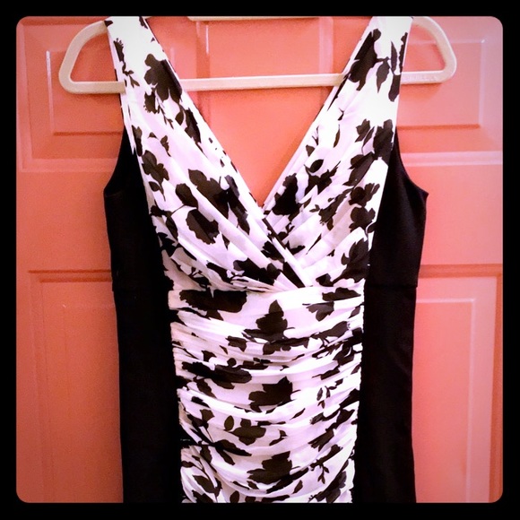 B&W slimming evening dress-Curvy figure friendly!