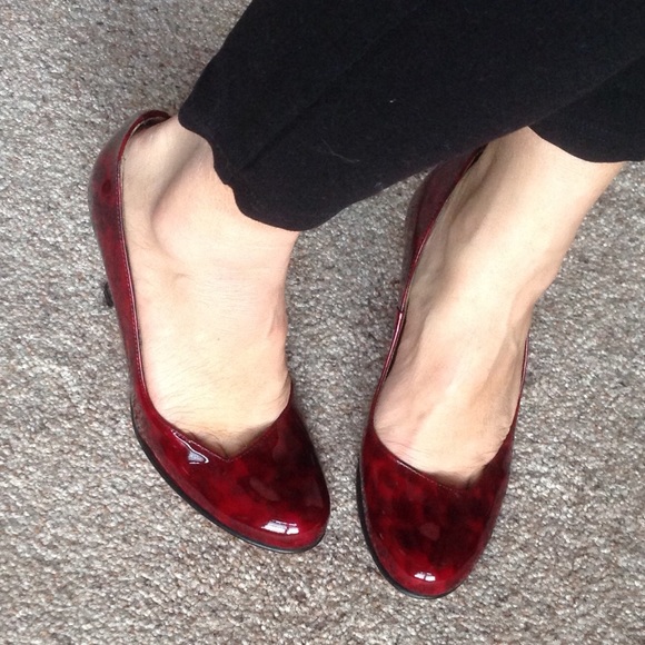 Anyi Lu Shoes - Anyi Lu red wine shoes NEW!
