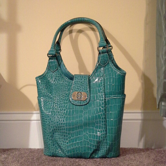 NWOT Womens pocketbook