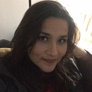 Meet your Posher, Claudia