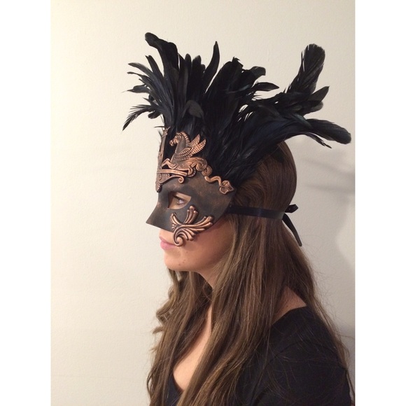 HELP SAVE BEAR😿🎭Venetian Mask - Picture 3 of 4