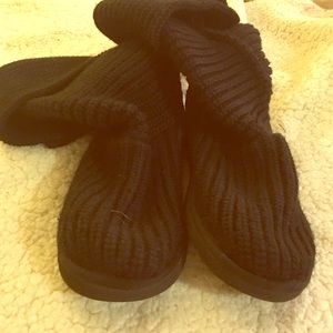 Black Ugg boots US size 5