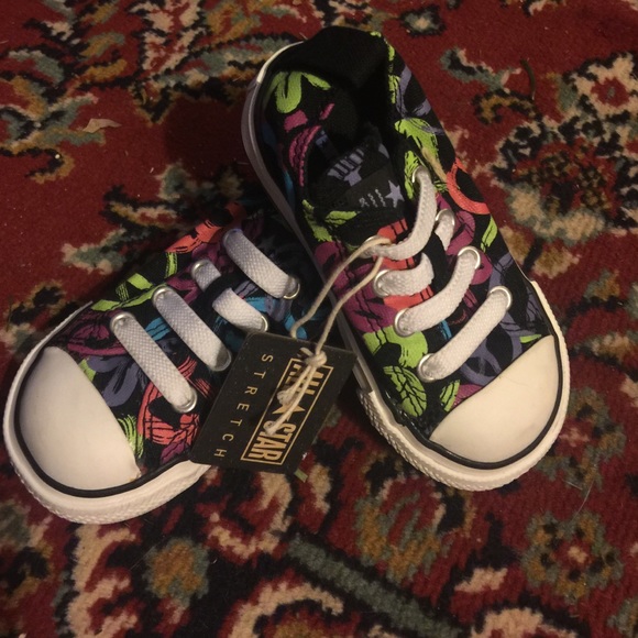 Kids graphic converse