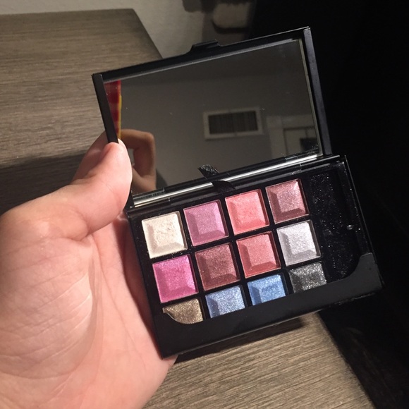 ME Makeup Essentials ONLY USED ONCE!!!