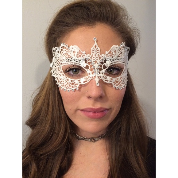 SALE💲🎭Venetian Mask - Picture 2 of 4