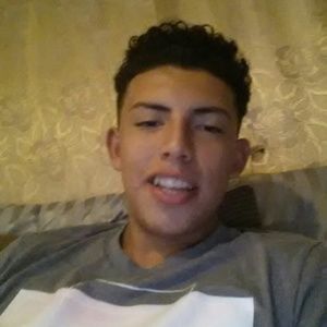 Meet your Posher, Isaias