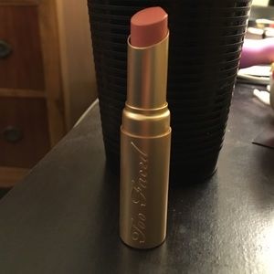 Too Faced La Cremé Lipstick in Country Star
