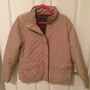 Khaki colored jacket. Super cute!