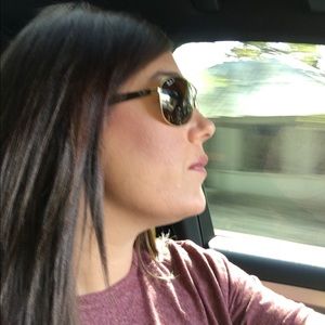 Meet your Posher, Tiffany