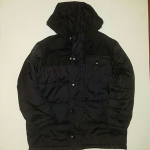 Old Navy Boys Hooded Puffer Coat (6-7 small)