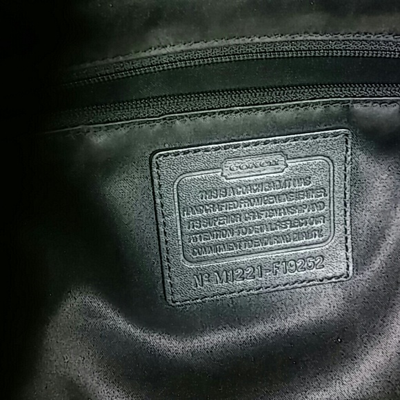 * sold* Black Leather Coach purse - Picture 4 of 4