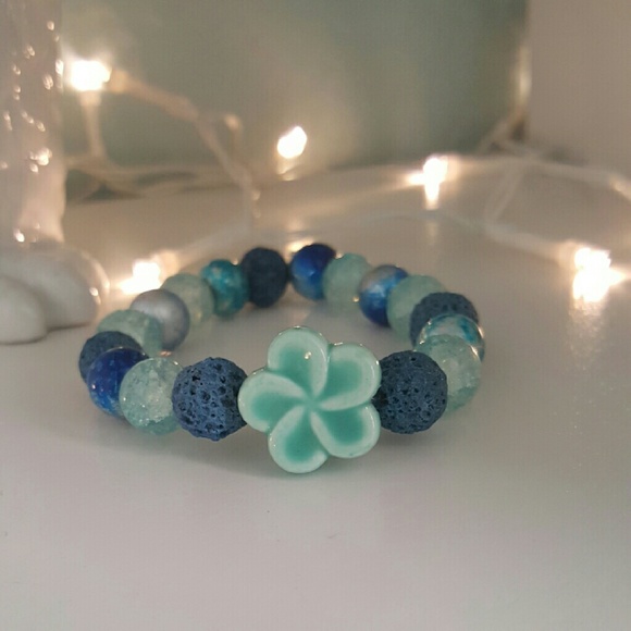 Diffuser bracelet
