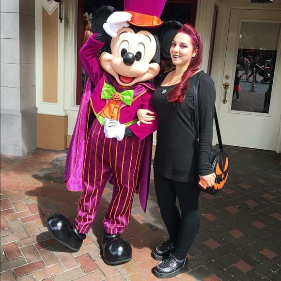 Meet your Posher, Amber - Picture 5 of 7