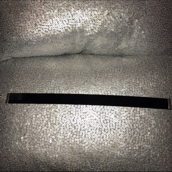 🌿 Black Thick Velvet Choker - Picture 3 of 3