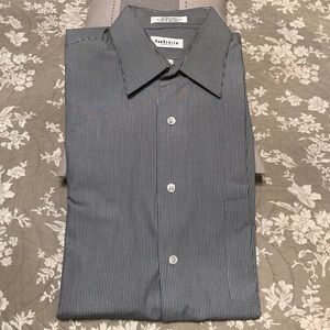 Van Heusen Button Down