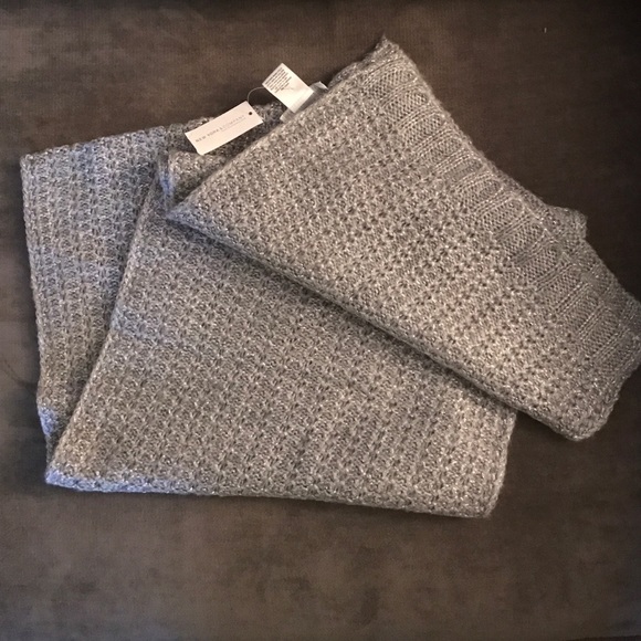 REDUCED! New York & Co. Scarf
