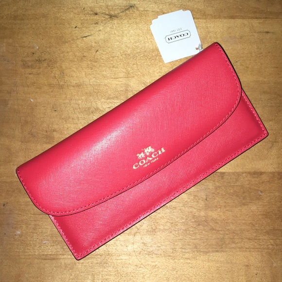 Coach wallet NWT - Picture 1 of 4
