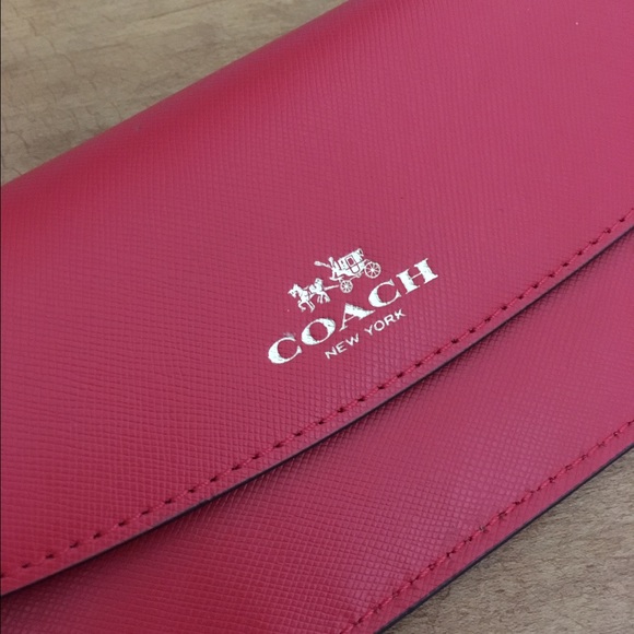 Coach wallet NWT - Picture 2 of 4