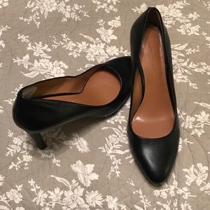Banana Republic Leather Pumps