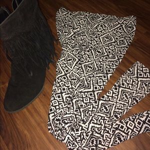 Aztec Print Leggings
