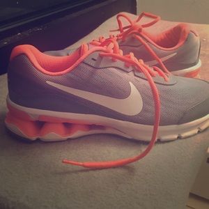 Nike Reax Run 9