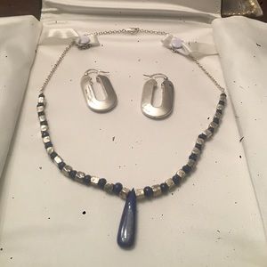 14k white gold oblong hoops