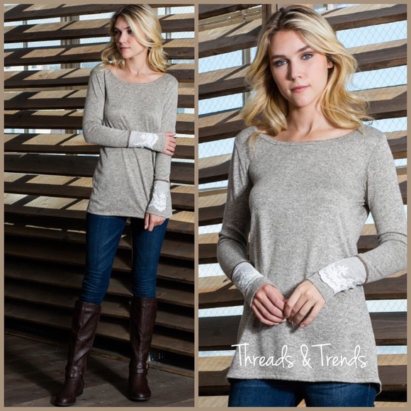 Lace Cuffed Top - Picture 2 of 5