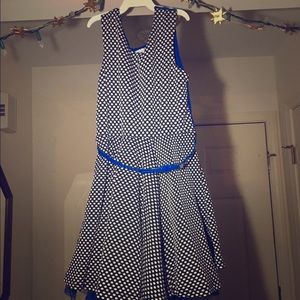 Kids flouncy Polka dot dress with blue belt
