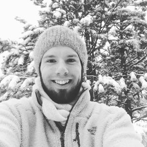 Meet your Posher, Clark