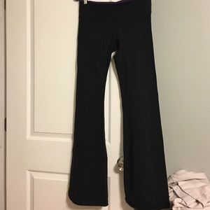 Lululemon reversible groove yogapants black/purple