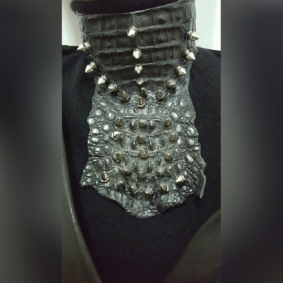 Amazing crocodile neck piece by Elizabeth Michaels